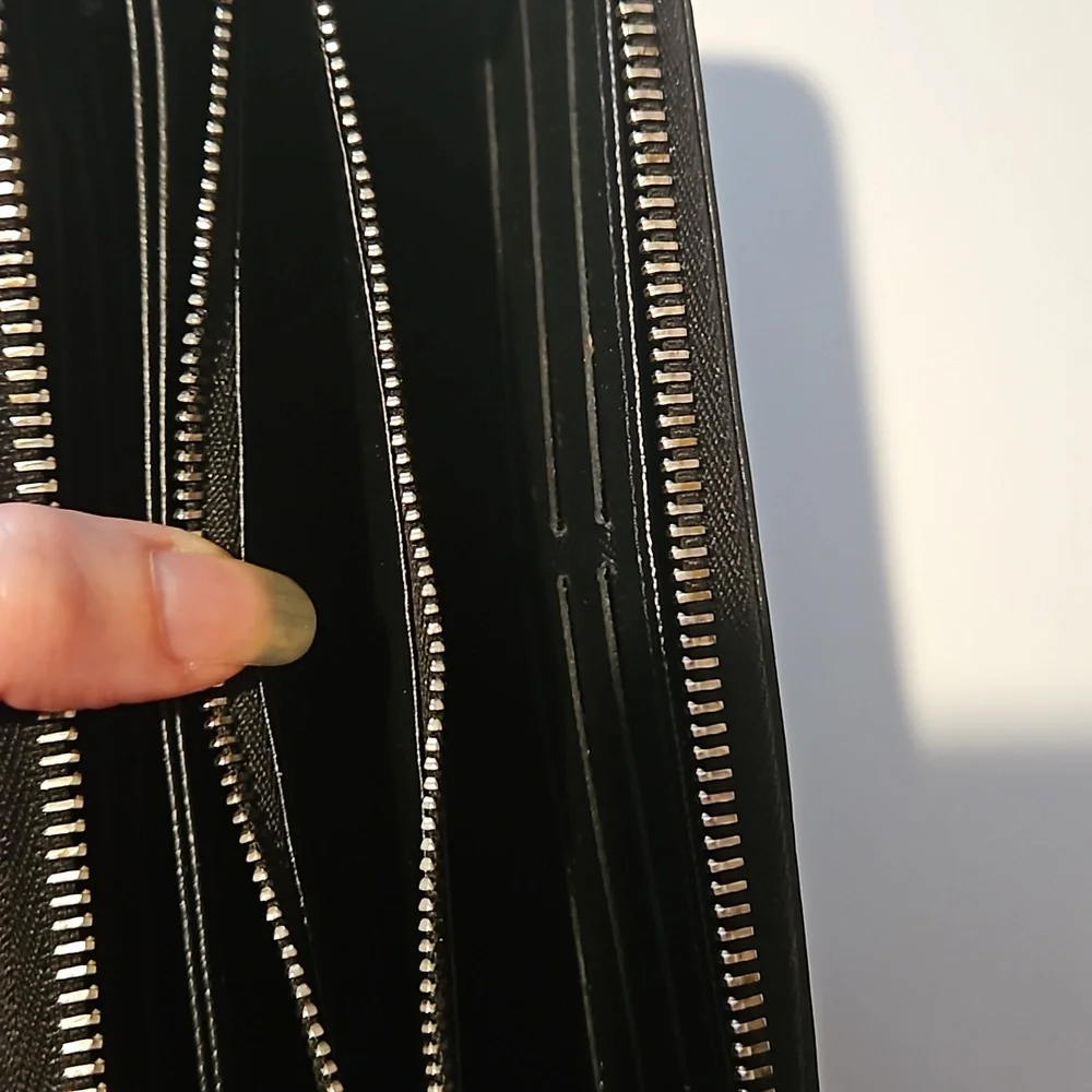 Louis Vuitton black epi zippy organizer wallet - Picture 9 of 12